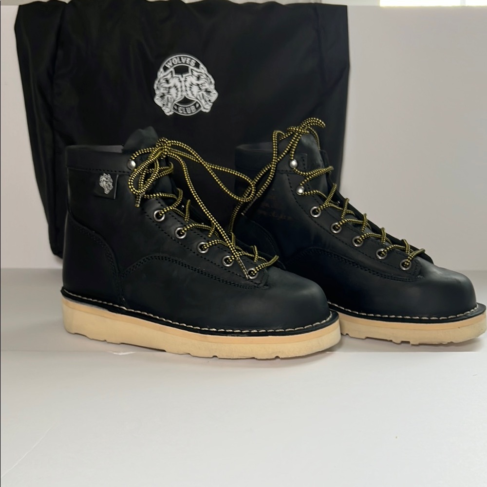 DARCSPORT LINCON HAWK BOOTS Black and Cream High-Top Boots
